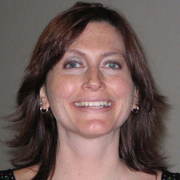 Photo of Danielle Ross